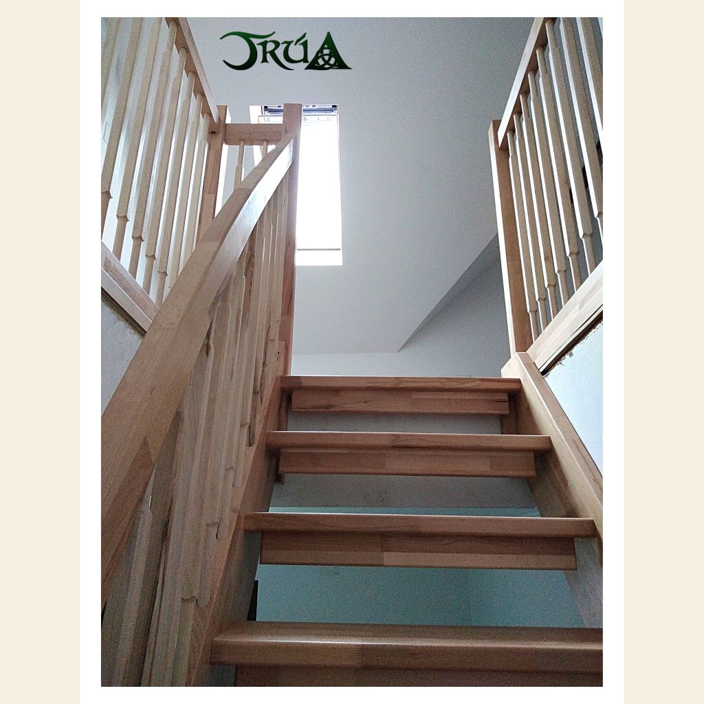 balustrada scara pe structura lemn fag (2)
