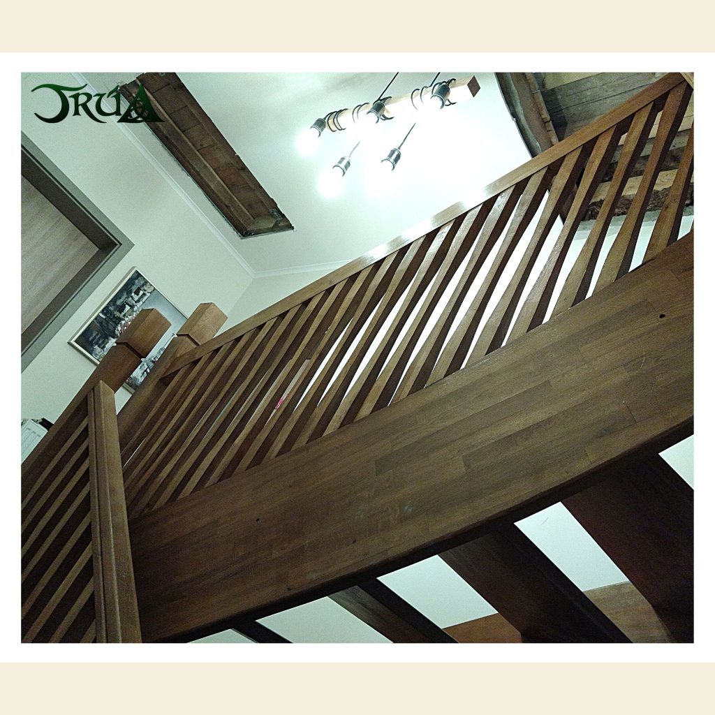 scara pe structura lemn stejar (9)