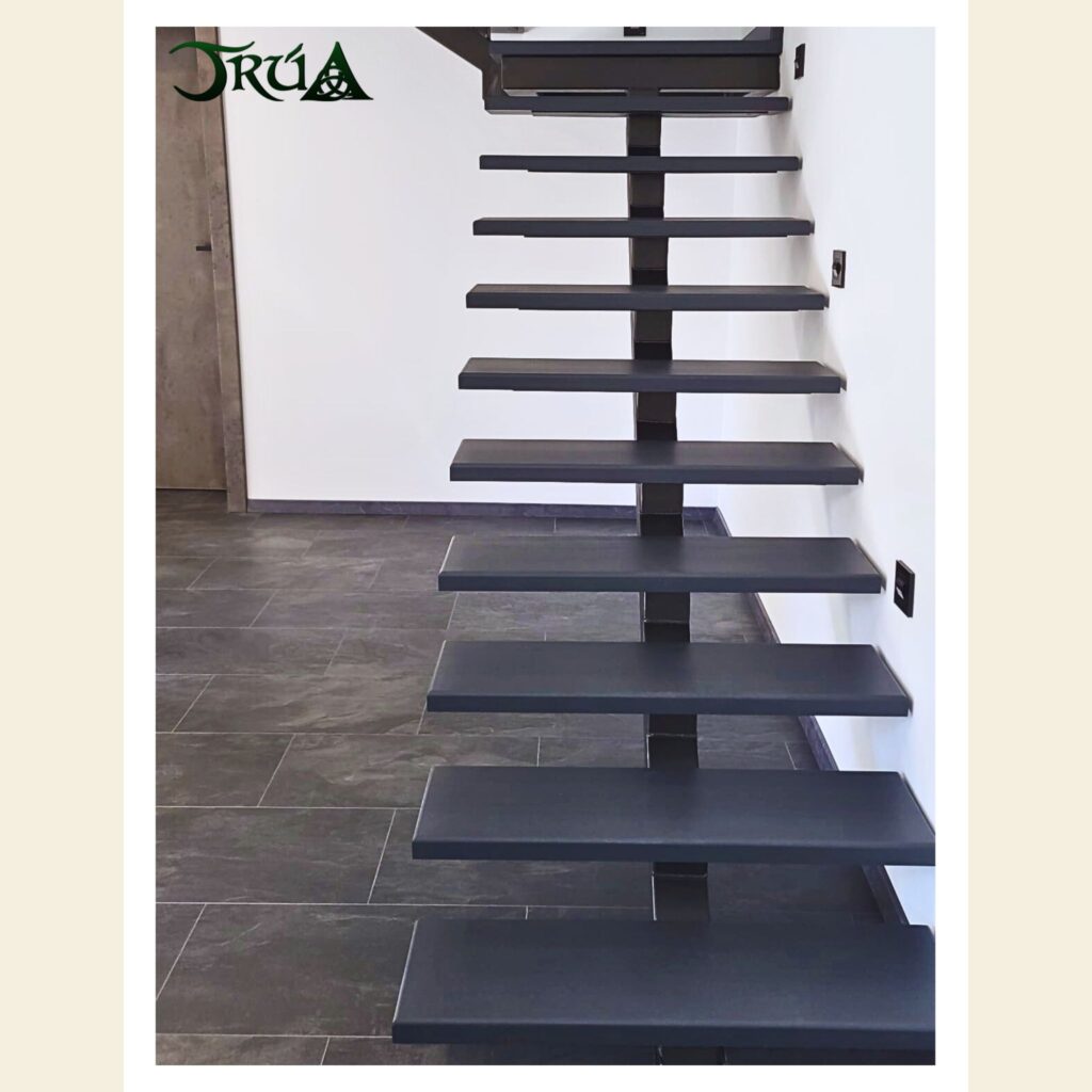4 Trepte pentru scara metalica