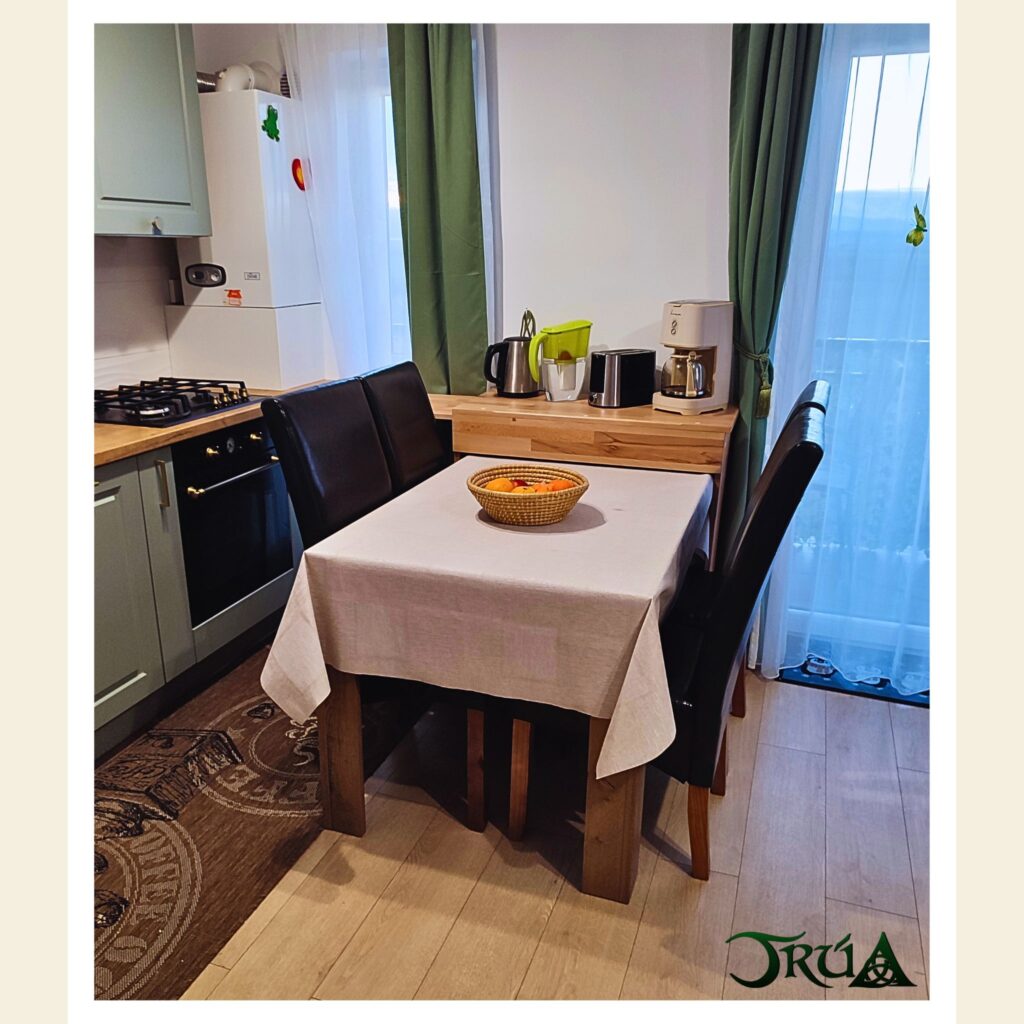 13 servanta auxiliara lemn fag