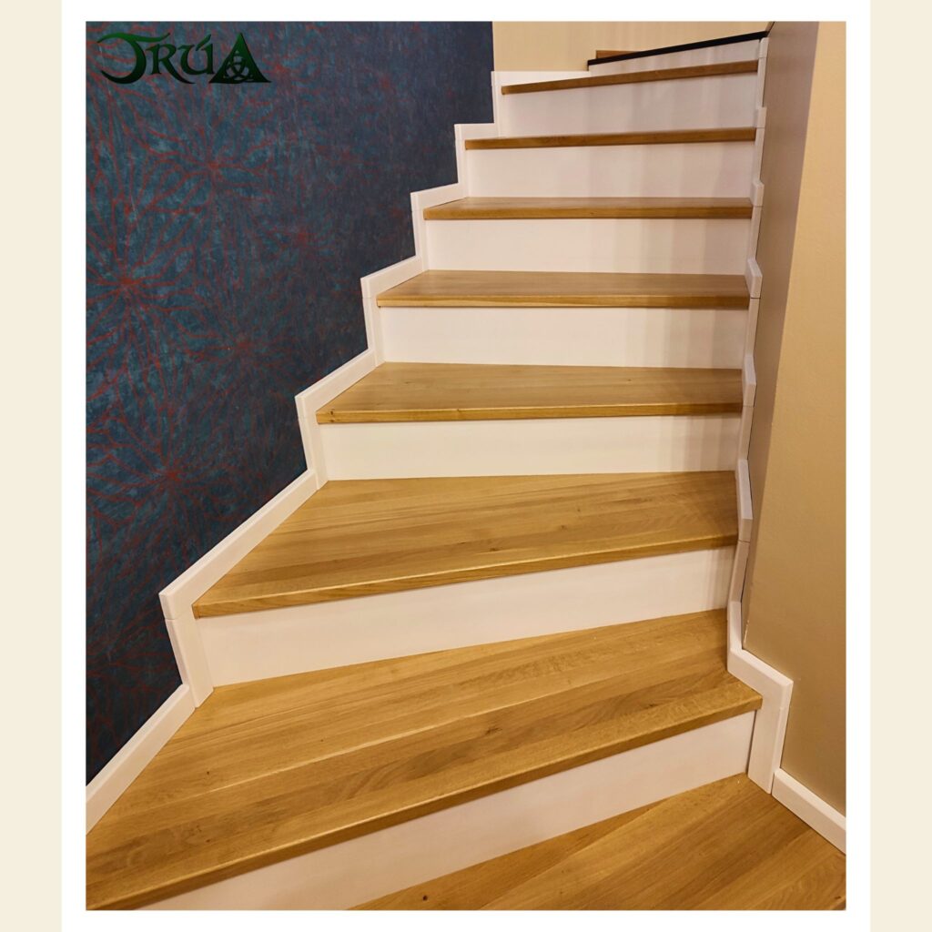 11 Placare scara beton cu lemn stejar