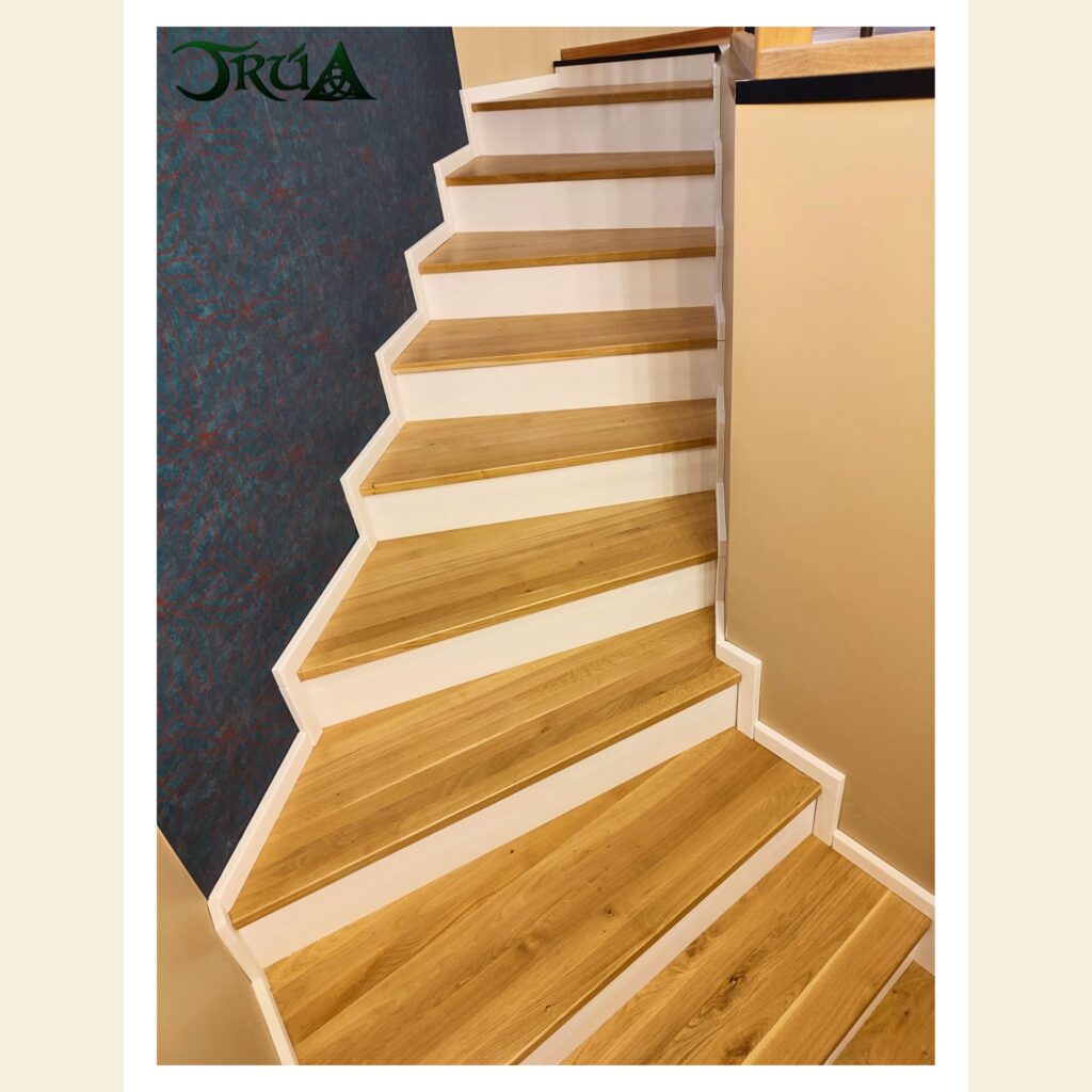 13 Placare scara beton cu lemn stejar