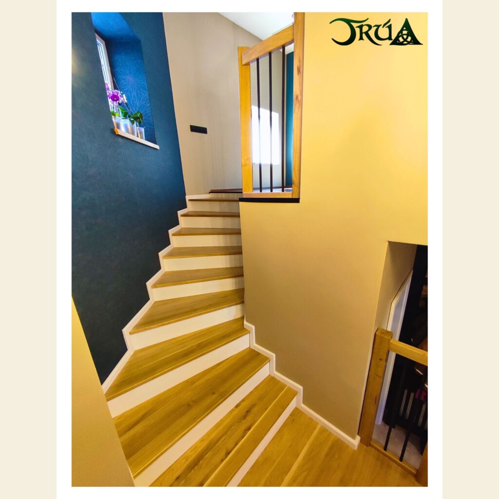 25 Placare scara beton cu lemn stejar