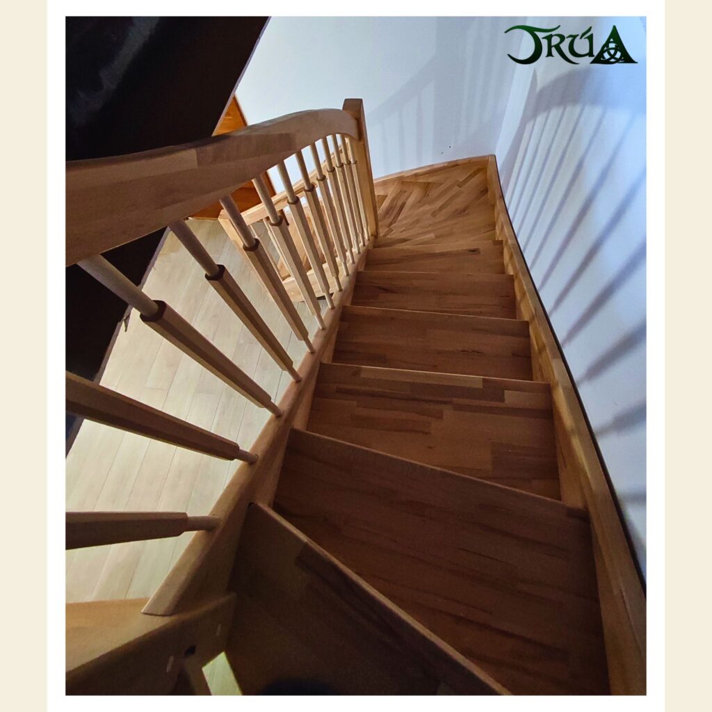 13 - scara structura lemn