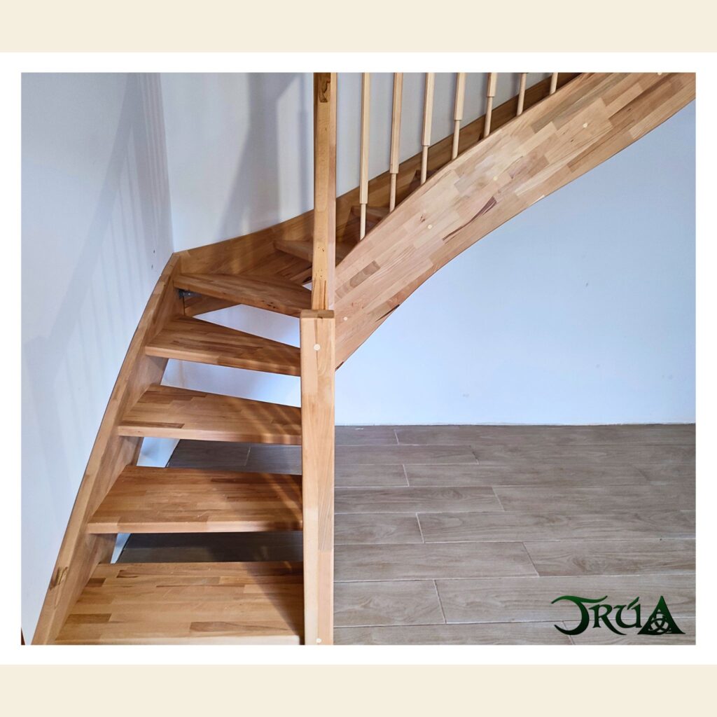 27 - scara structura lemn