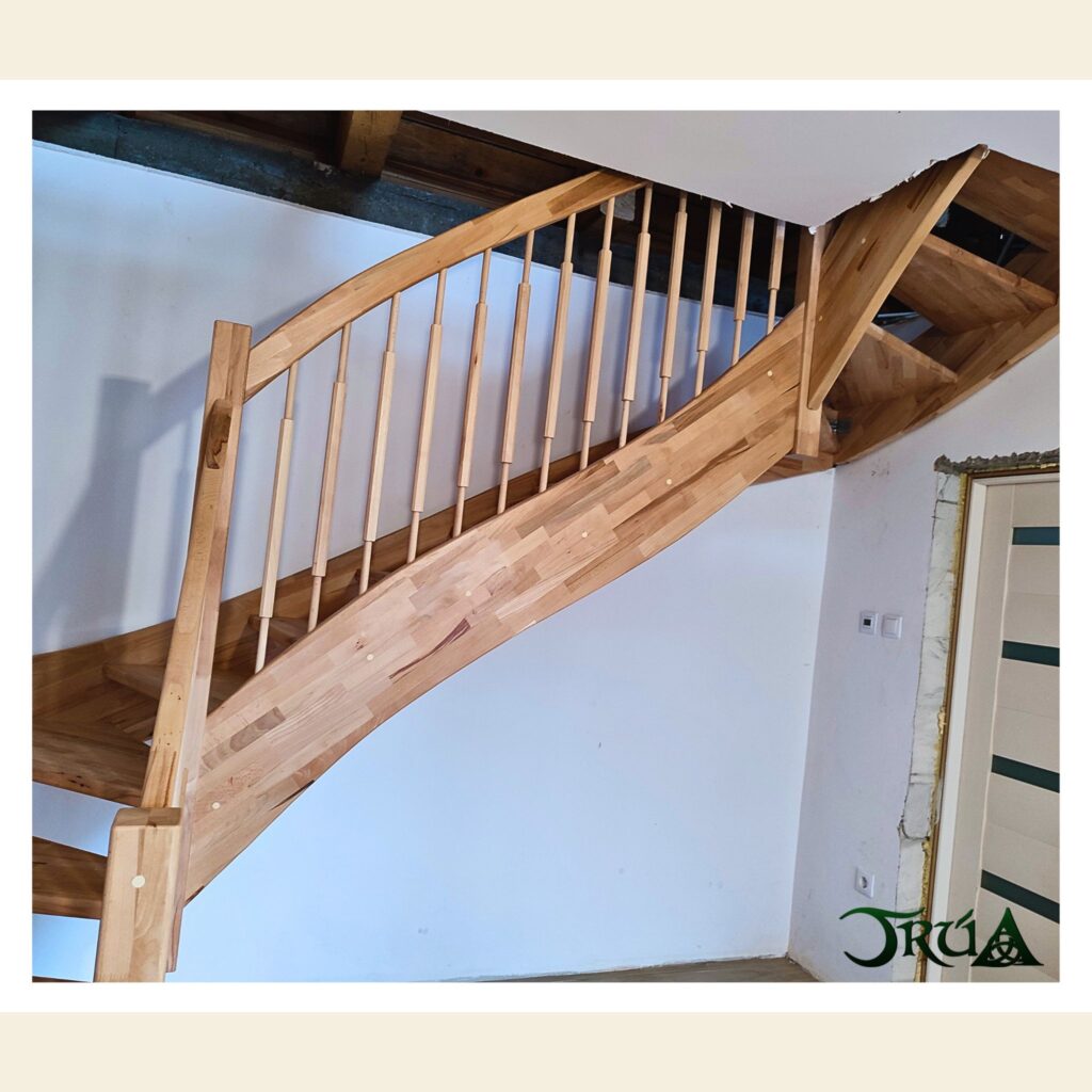 28 - scara structura lemn
