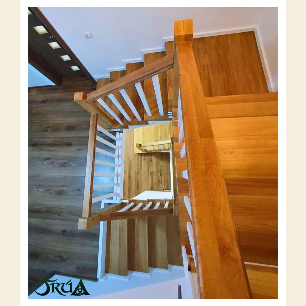 14 – placare scara lemn masiv
