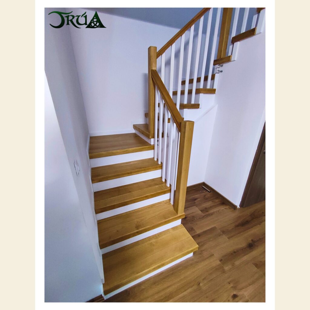 7 – placare scara lemn masiv