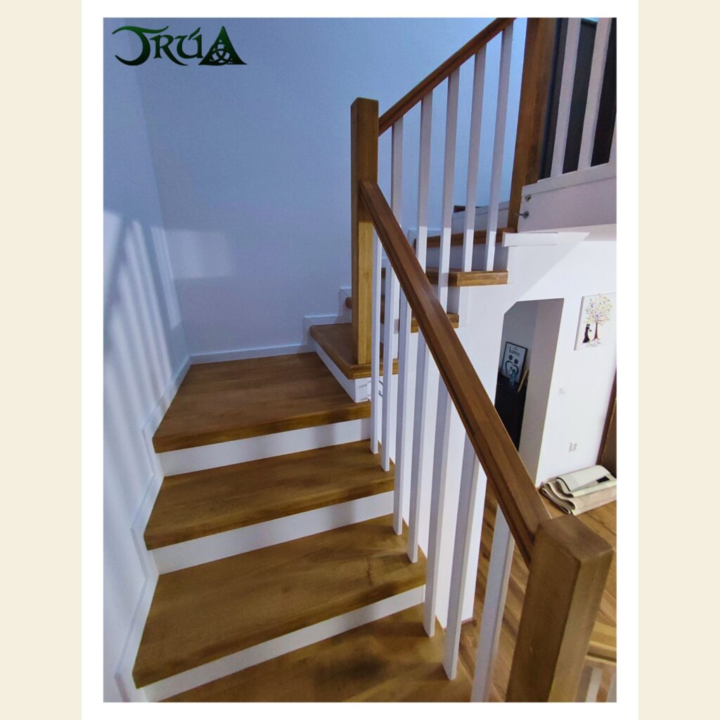 9 – placare scara lemn masiv