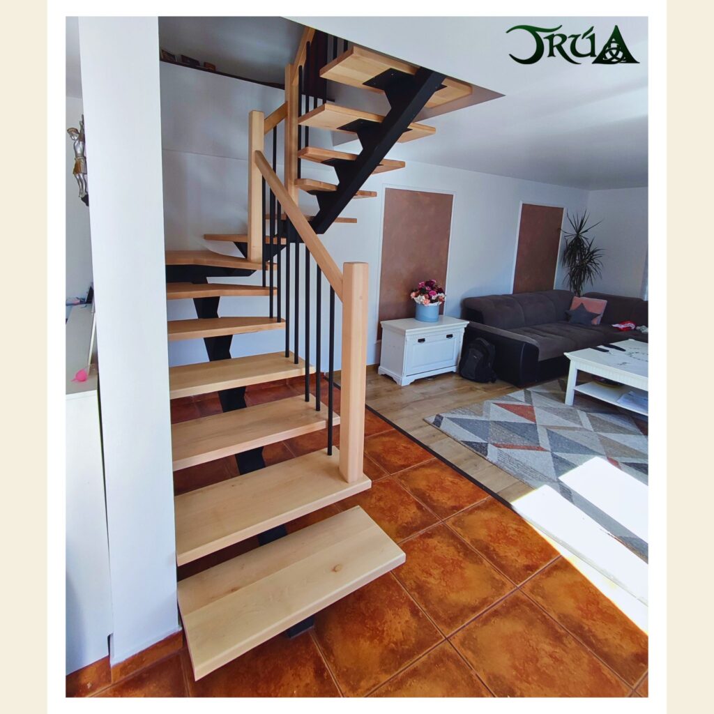 19 Placare cu lemn scara metal