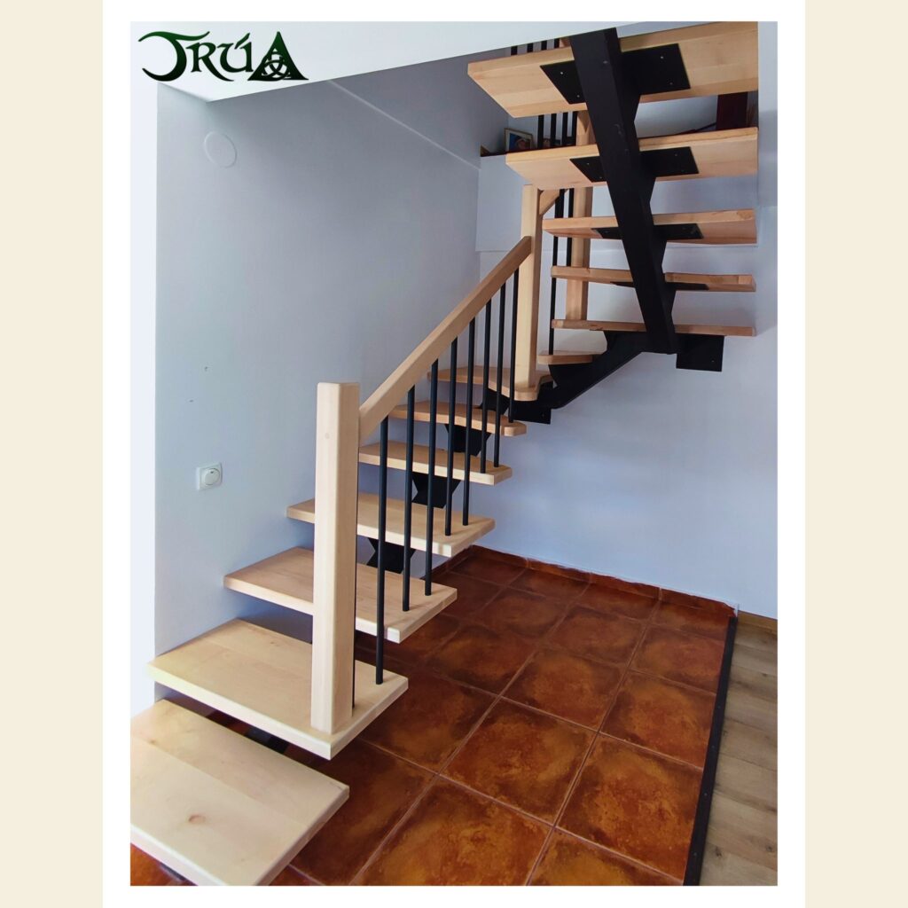 21 Placare cu lemn scara metal