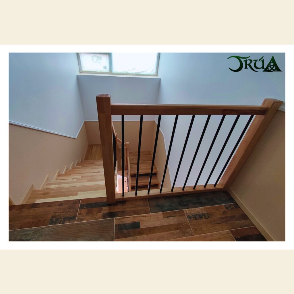 5 Placare scara interioara cu balustrada