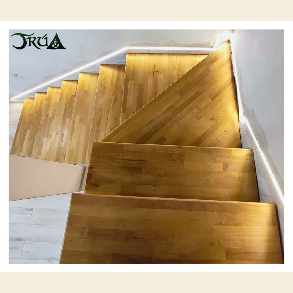 8 Trepte lemn scara metalica