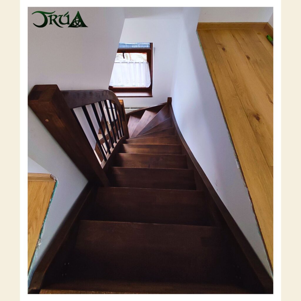 12 scara structura lemn