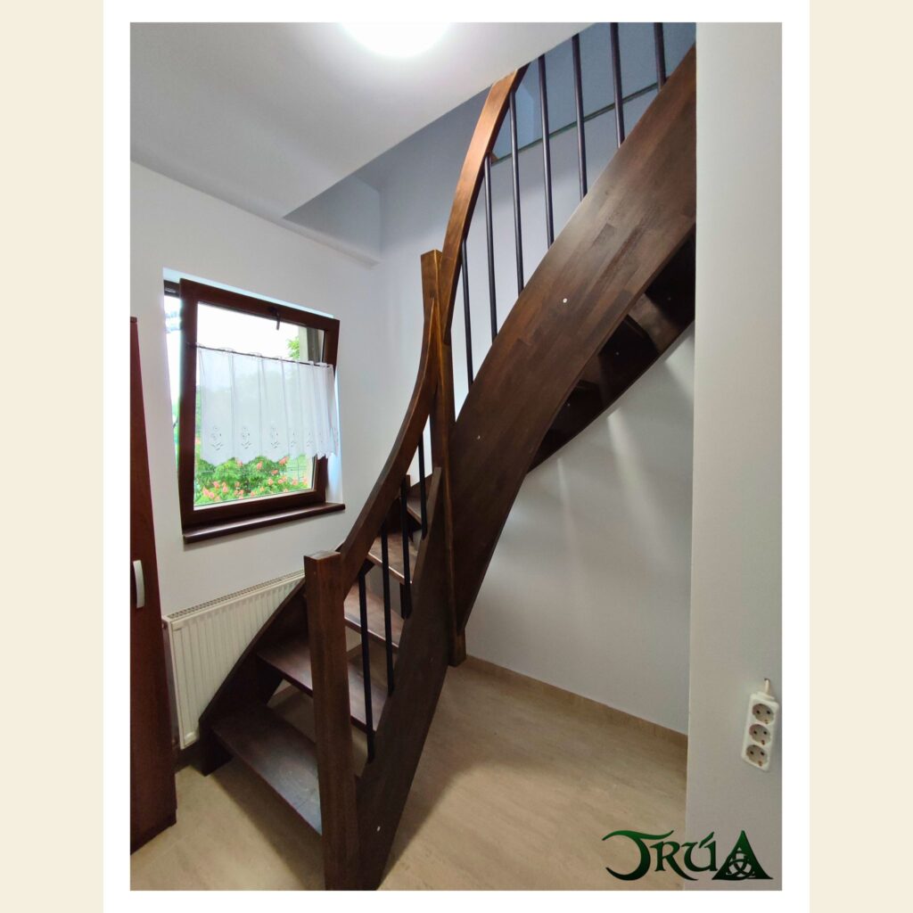 21 scara structura lemn