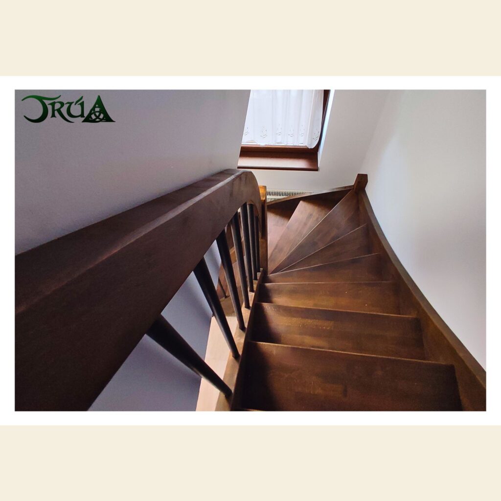 28 scara structura lemn